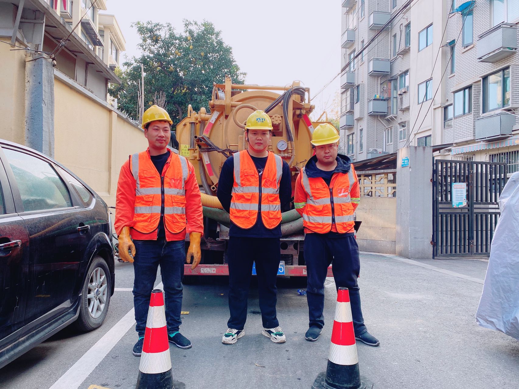 天正和鸣南京某小区管道清淤检测施工